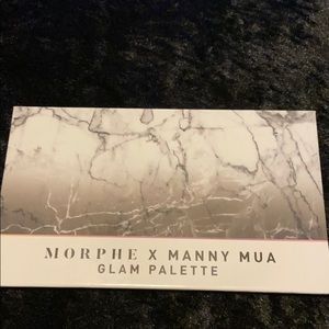 Morphe x Manny MUA eyeshadow palette